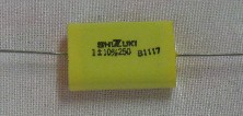 UD250V105K(1.0μF)